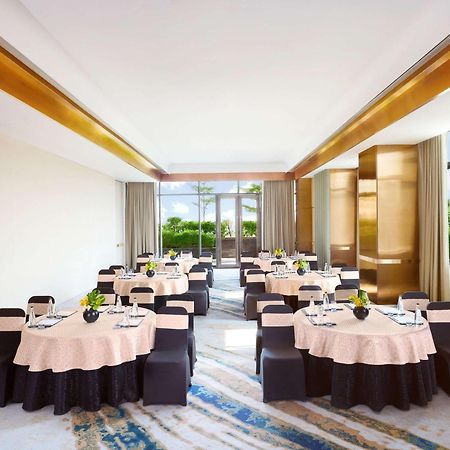 Novotel New Delhi City Centre Zewnętrze zdjęcie