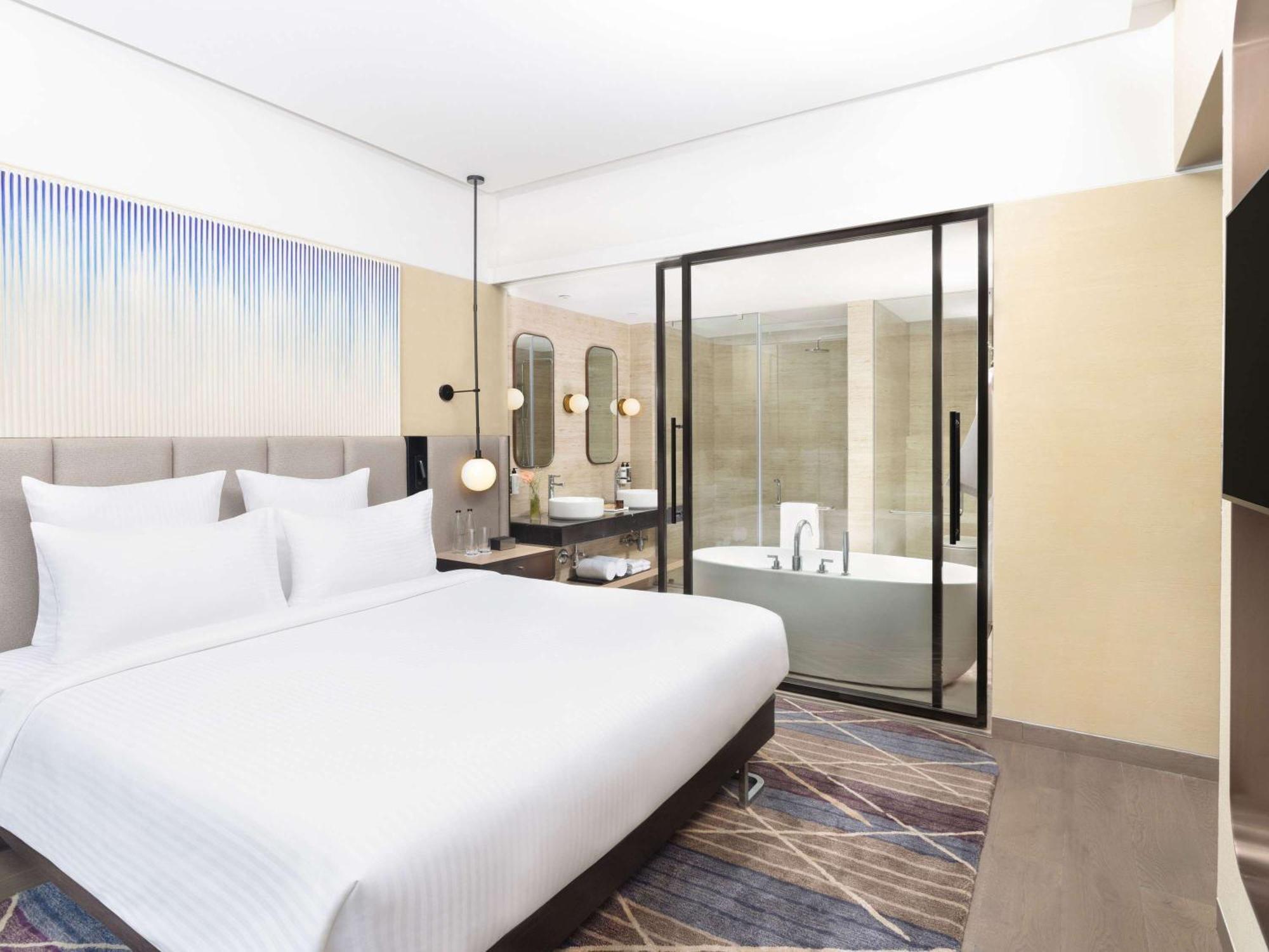 Novotel New Delhi City Centre Zewnętrze zdjęcie