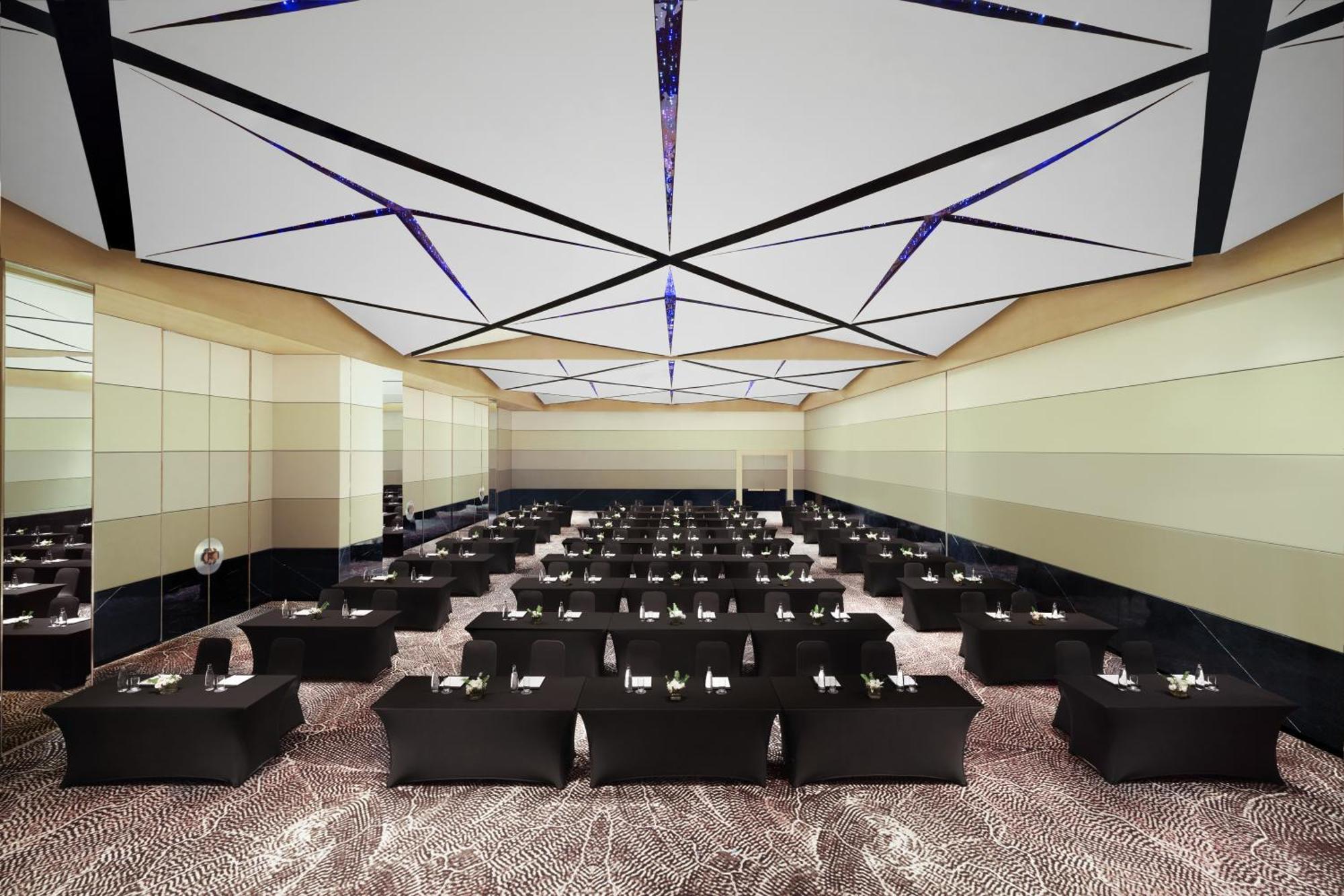 Novotel New Delhi City Centre Zewnętrze zdjęcie