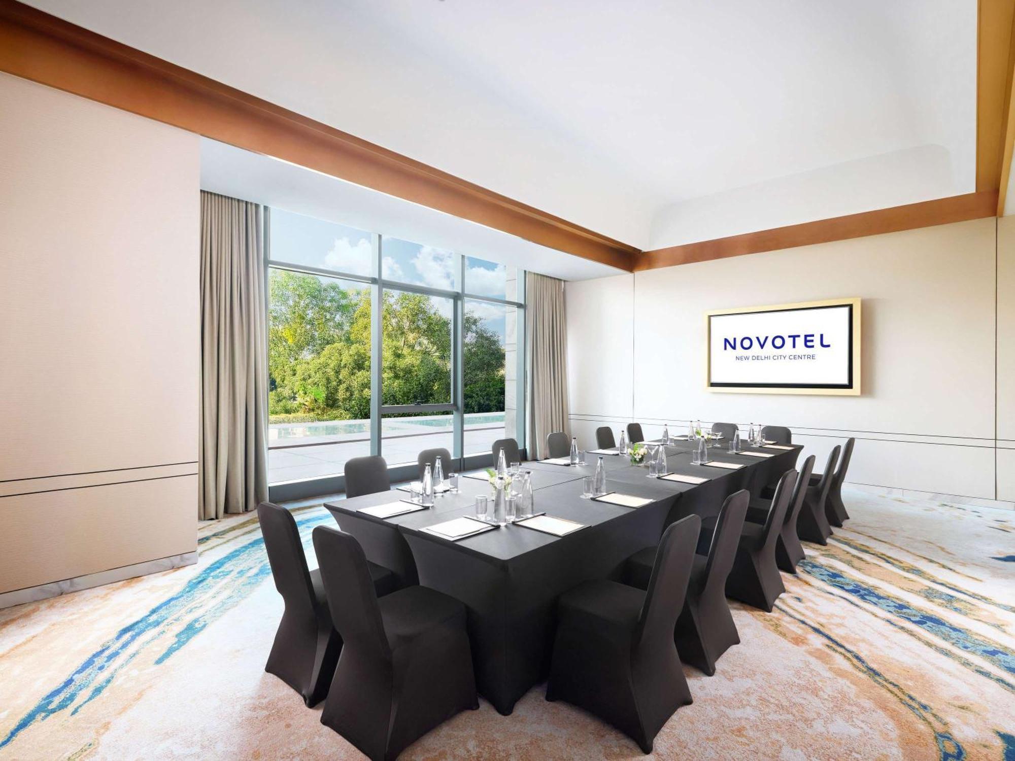 Novotel New Delhi City Centre Zewnętrze zdjęcie