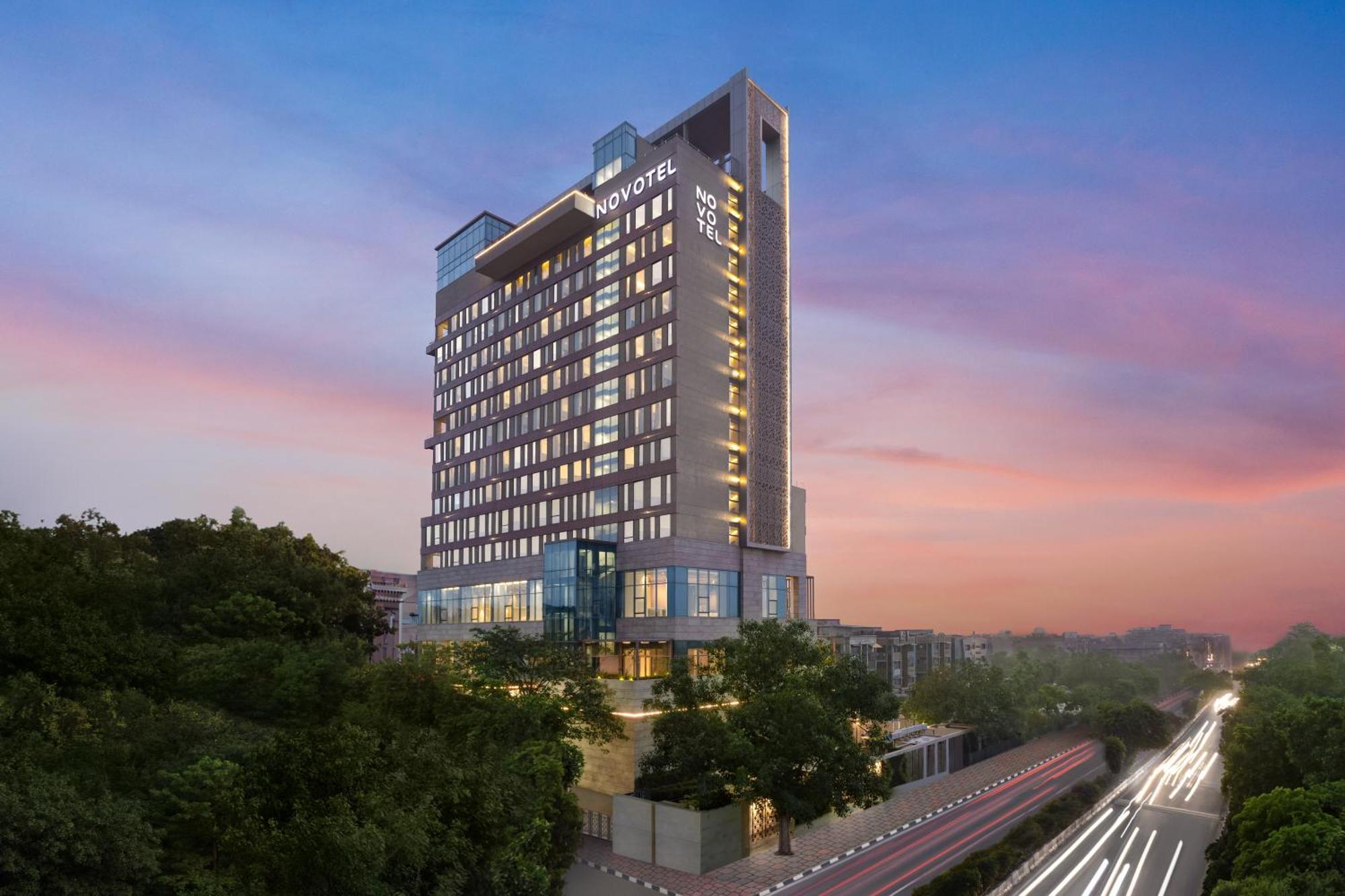Novotel New Delhi City Centre Zewnętrze zdjęcie