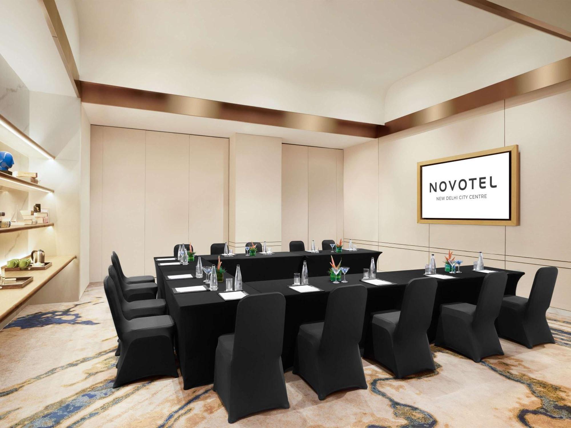 Novotel New Delhi City Centre Zewnętrze zdjęcie