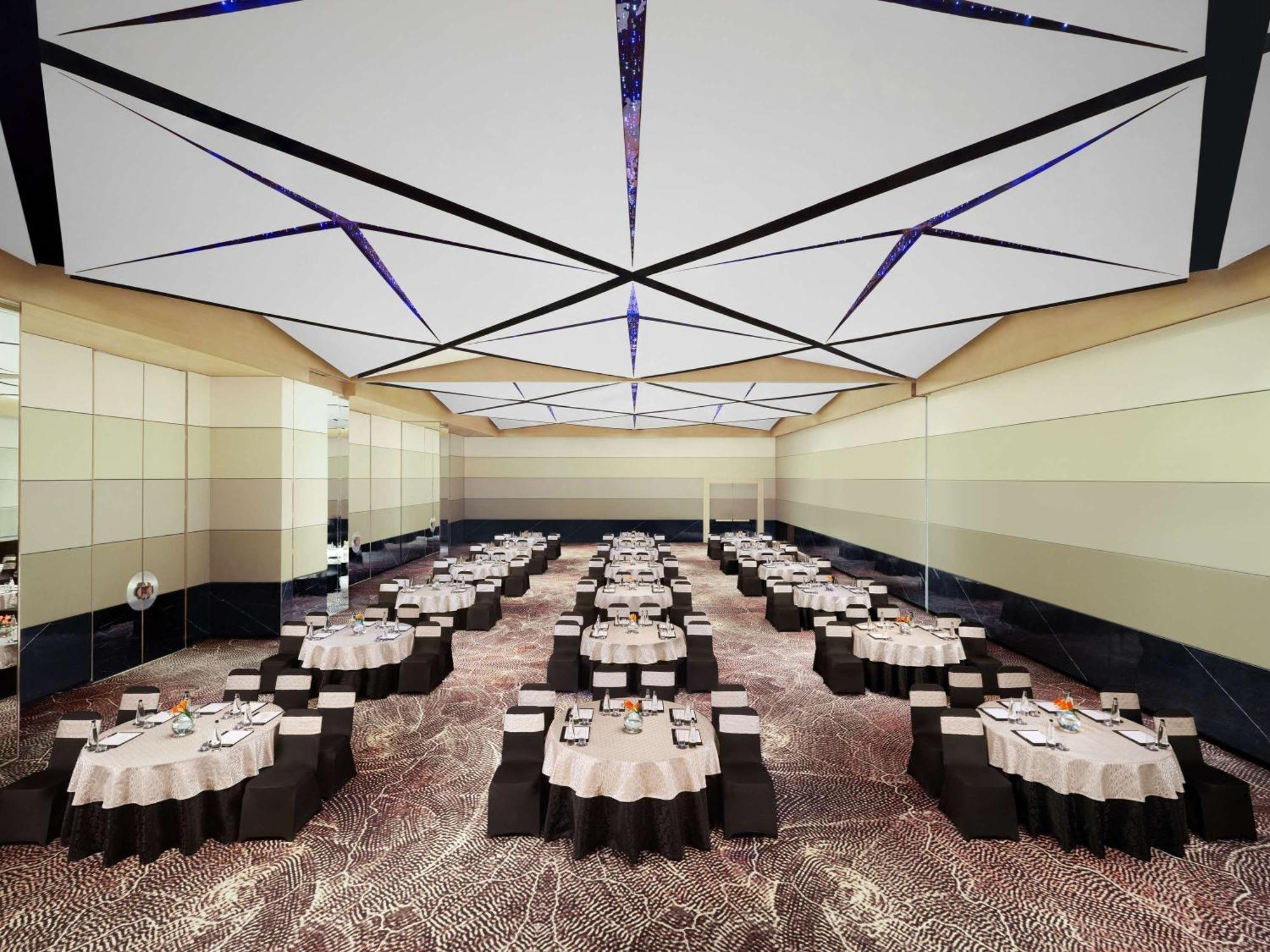 Novotel New Delhi City Centre Zewnętrze zdjęcie
